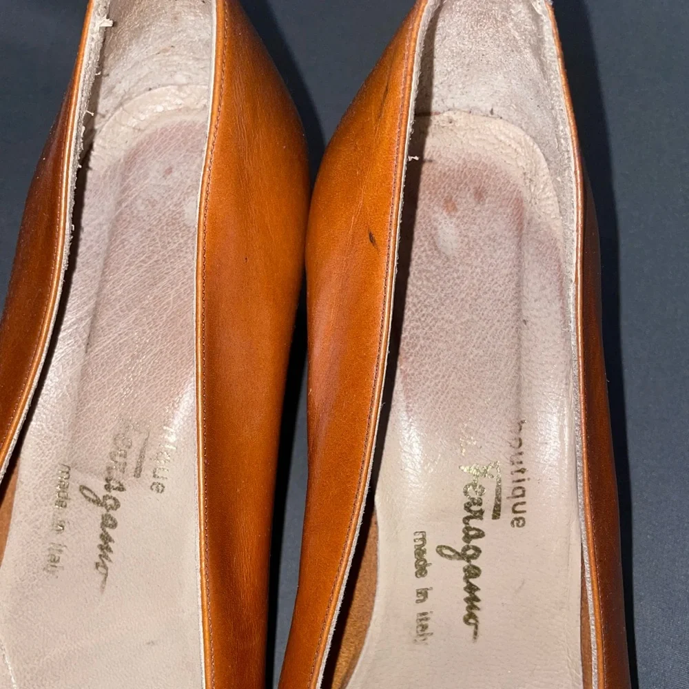 Salvatore Ferragamo Vintage Loafer Pumps Kitten Heel 100% Leather Tan, size 9.5 - Picture 3 of 8